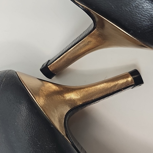 Cole Haan Black w Gold Trim Mary Jane Pointed Toe Pumps W Gold Heels Size: 9M - Picture 7 of 15